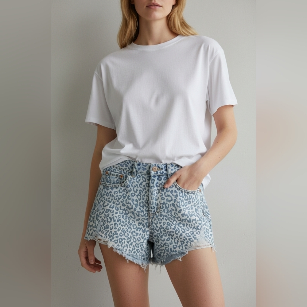 Blue B High Waisted Leopard Denim Jean Shorts Small Casual